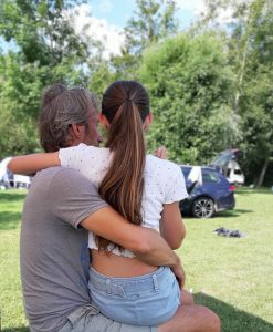 vader dochter vaderdag emoties gevoelens gedachten zelfbeeld puber tiener